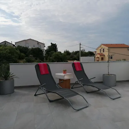 Novamarin - Heated Pool, Sauna, Garden Appartement
