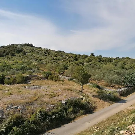 Novamarin - Heated Pool, Sauna, Garden