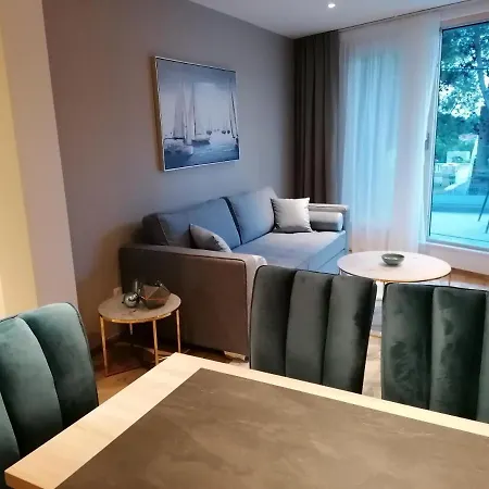 Novamarin - Heated Pool, Sauna, Garden *