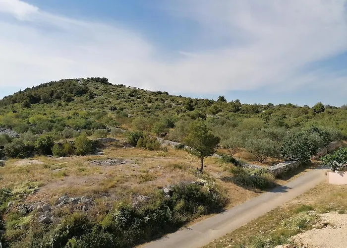 Novamarin - Heated Pool, Sauna, Garden