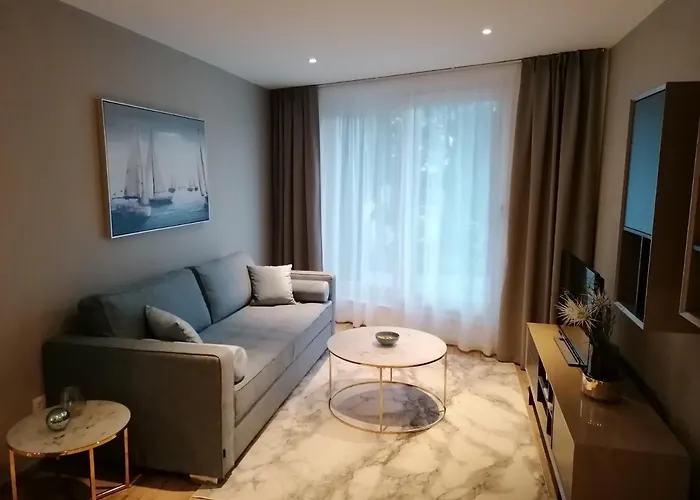 アパート Novamarin - Heated Pool, Sauna, Garden ドラゲ