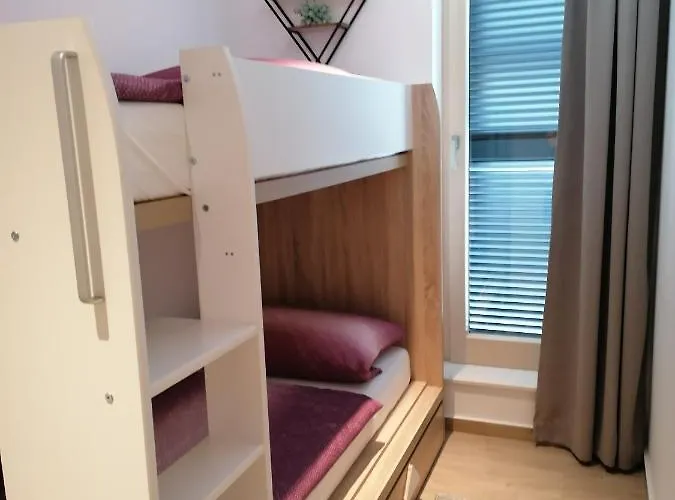 Novamarin - Heated Pool, Sauna, Garden アパート ドラゲ